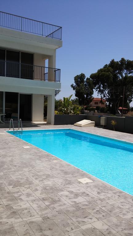 Palms Resort Apartments Alethriko Kamer foto